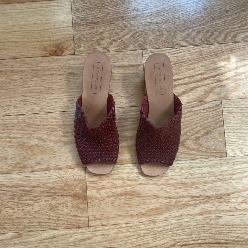 Hand Woven, Butter Soft Leather, Block Heel Mules.  Size 9